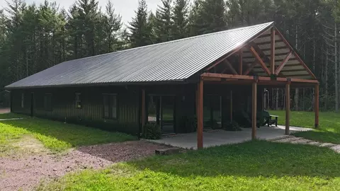 Exterior - 8135 Robin Rd, Marshfield, WI 54449 photo 5 of 7