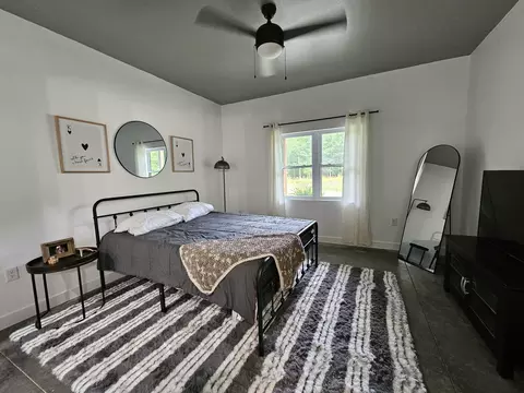 Bedroom - 8135 Robin Rd, Marshfield, WI 54449 photo 2 of 3
