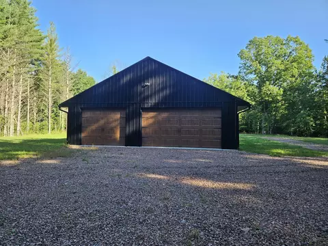 Exterior - 8135 Robin Rd, Marshfield, WI 54449 photo 6 of 7