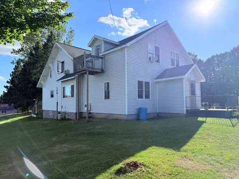 Exterior - 917 Maple St, Prentice, WI 54556 photo 4 of 12