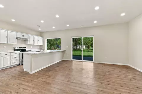 Living - 120 William St, Schofield, WI 54476 photo 1 of 4