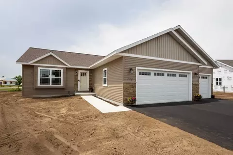 5700 Quartz Trail Rd, Weston, WI 54476