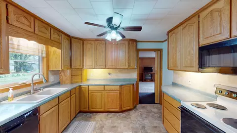 Kitchen - 216489 State Highway 13, Unity, WI 54488 photo 2 of 6