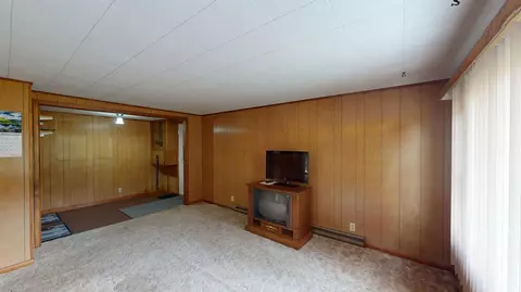 Living - 216489 State Highway 13, Unity, WI 54488 photo 4 of 10
