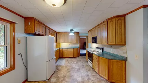 Kitchen - 216489 State Highway 13, Unity, WI 54488 photo 3 of 6