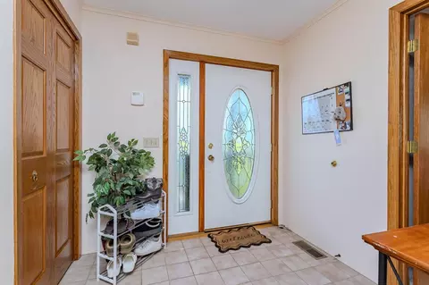Entry Way - 113784 Elm Tree Rd, Marshfield, WI 54449 photo 1 of 5