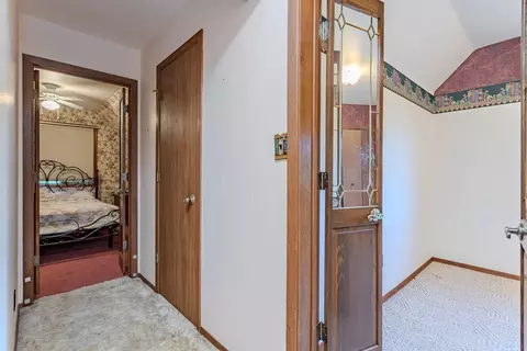 Entry Way - 113784 Elm Tree Rd, Marshfield, WI 54449 photo 5 of 5