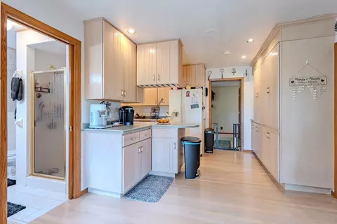 Kitchen - 113784 Elm Tree Rd, Marshfield, WI 54449 photo 2 of 7