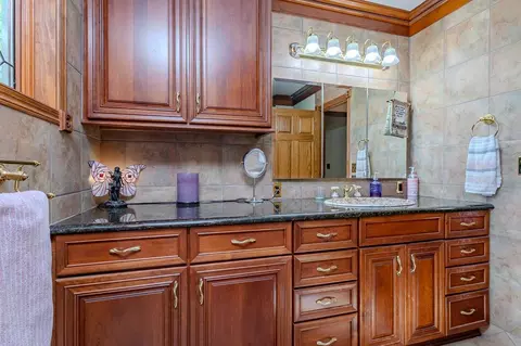 Bath - 113784 Elm Tree Rd, Marshfield, WI 54449 photo 4 of 4