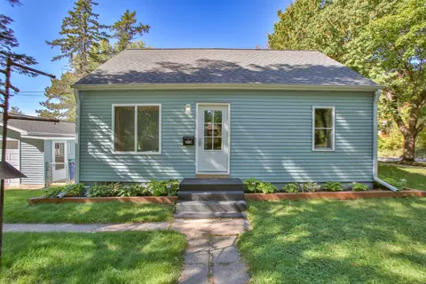 2716 N 8th St, Wausau, WI 54403