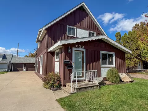 1020 S 9th Ave, Wausau, WI 54401