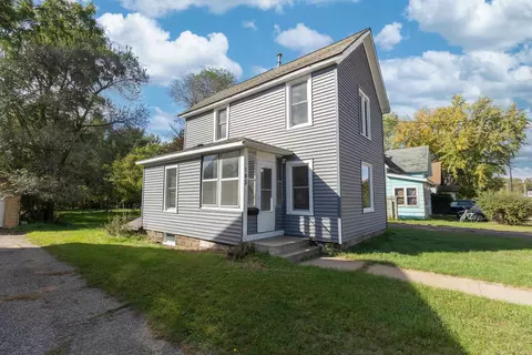 145 Wood Ave, Nekoosa, WI 54457