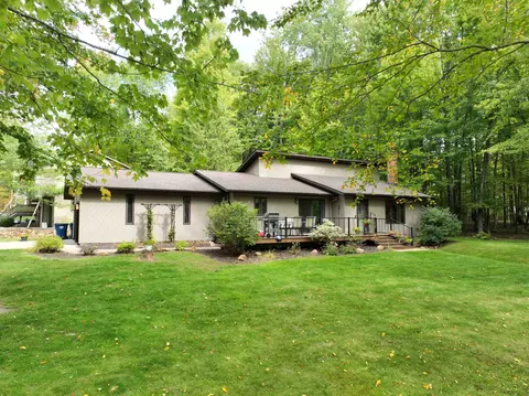 225021 Bleeding Heart St, Wausau, WI 54401