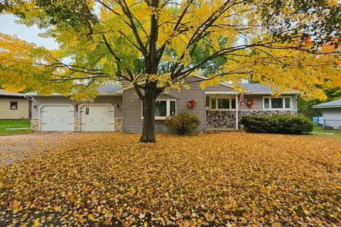 1516 Summit Dr, Wausau, WI 54401