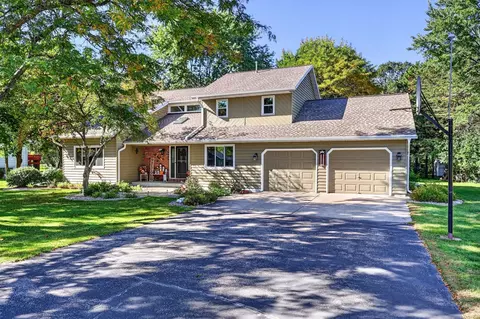 4221 Weslan Dr, Wisconsin Rapids, WI 54494