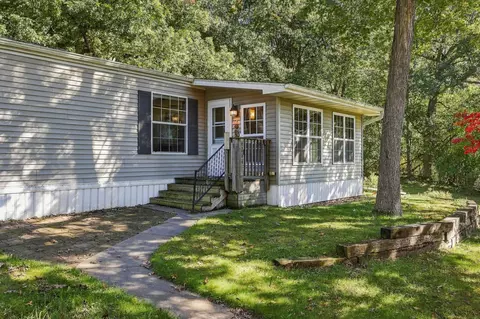 w6264 South Norway Hills Lane, Wautoma, WI 54982