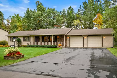 512 Autumn Ct, Stevens Point, WI 54481