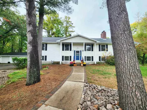 281 Van Slate Ct, Wisconsin Rapids, WI 54494