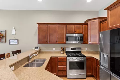 Kitchen - 1700 Schiller Dr, Stevens Point, WI 54481 photo 2 of 3