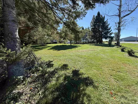 Exterior - 10262 Eagle Rd, Marshfield, WI 54449 photo 6 of 18