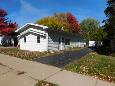 1410 E 6th St, Merrill, WI 54452