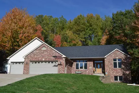 228 Windtree Dr, Wausau, WI 54401