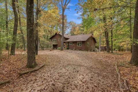e2578 Lindee Lane, Waupaca, WI 54981