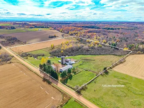 247182 Bungaloo Rd, Athens, WI 54411