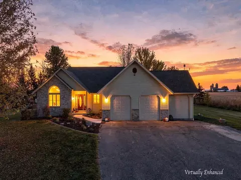 6011 Yellowstone Dr, Auburndale, WI 54412