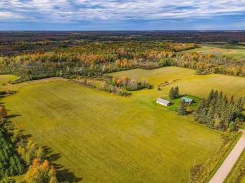 n6639 Homestead Road, Hawkins, WI 54530