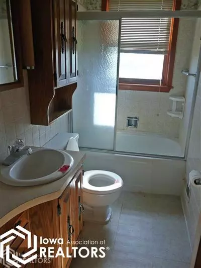 430 Eagle Ave, Dows, IA 50071 photo 8