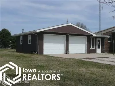 430 Eagle Ave, Dows, IA 50071 photo 2