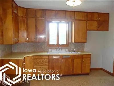 430 Eagle Ave, Dows, IA 50071 photo 6