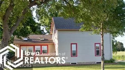 1121 6th St SW, Hampton, IA 50441 photo 1