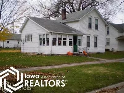 215 5th St SE, Hampton, IA 50441 photo 1