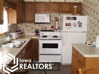 614 5th Ave SW, Hampton, IA 50441 photo 4