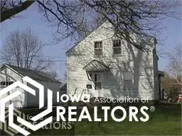 709 5th St SW, Hampton, IA 50441 photo 1