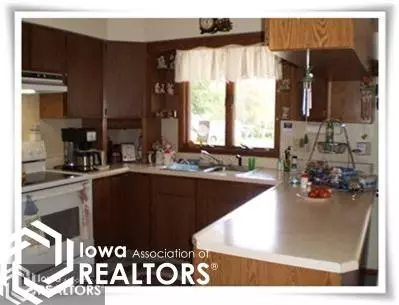 11 7th Ave NE, Hampton, IA 50441 photo 3