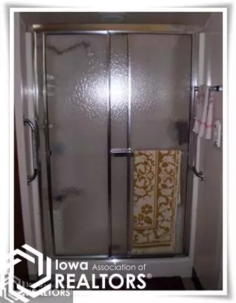 11 7th Ave NE, Hampton, IA 50441 photo 6
