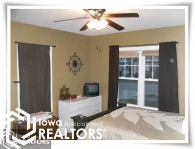114 2nd Ave NE, Hampton, IA 50441 photo 6