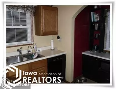 114 2nd Ave NE, Hampton, IA 50441 photo 4