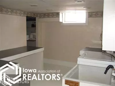315 SE 5th St, Hampton, IA 50441 photo 10