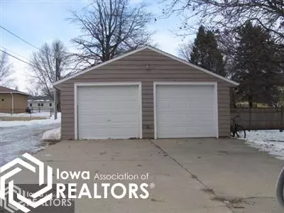 315 SE 5th St, Hampton, IA 50441 photo 11