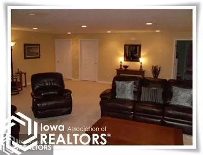 302 16th Ave NE, Hampton, IA 50441 photo 10