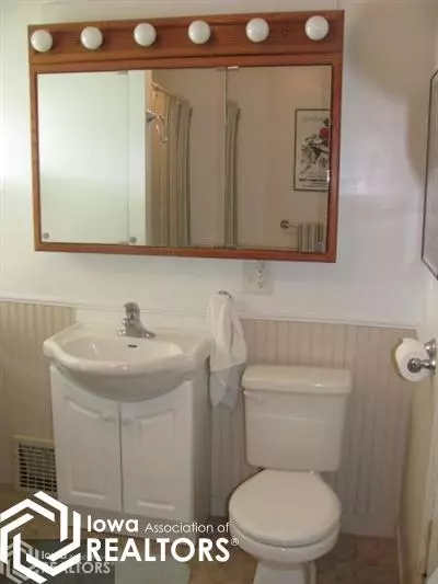 15 SE 7th St, Hampton, IA 50441 photo 18