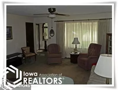 709 3rd Ave SE, Hampton, IA 50441 photo 4