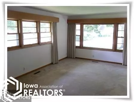 108 5th St SE, Hampton, IA 50441 photo 2