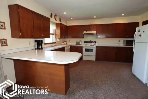 1667 Dorell Dr, Hampton, IA 50441 photo 6