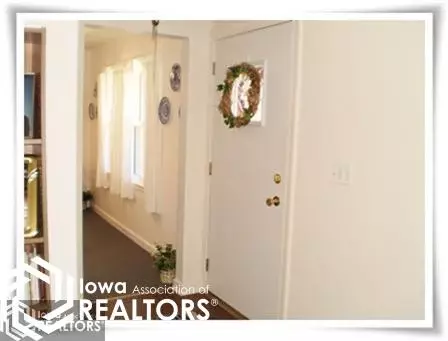 209 8th St SE, Hampton, IA 50441 photo 5