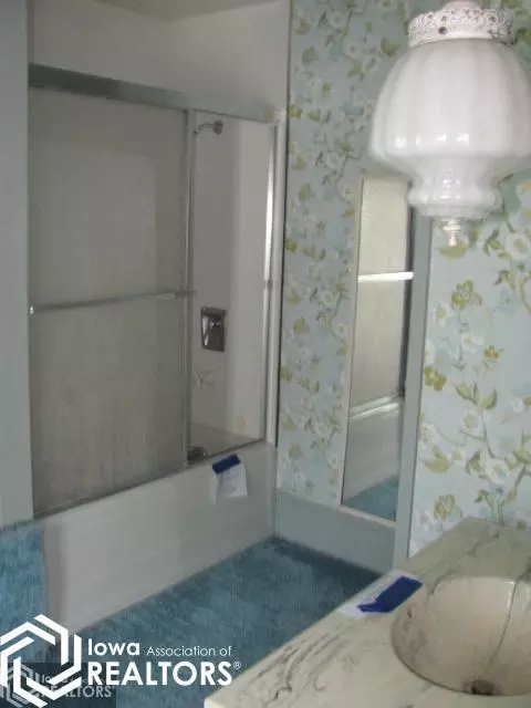 515 SW 1st St, Hampton, IA 50441 photo 7